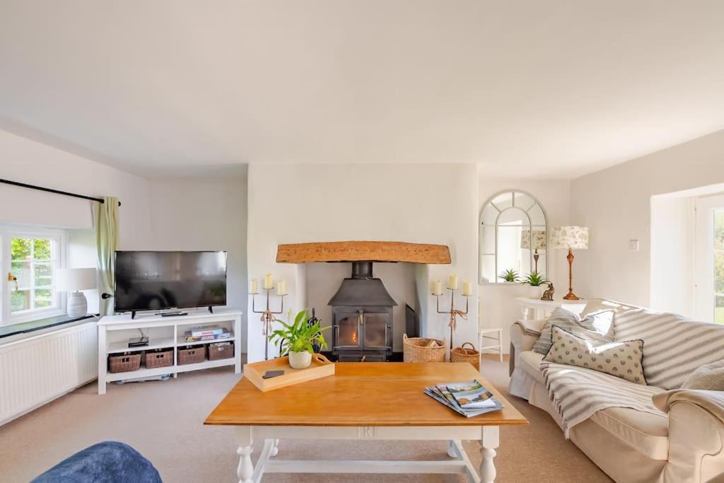 Rhos Y Bel Cottage Angelsey Llangadwaladr  Kültér fotó
