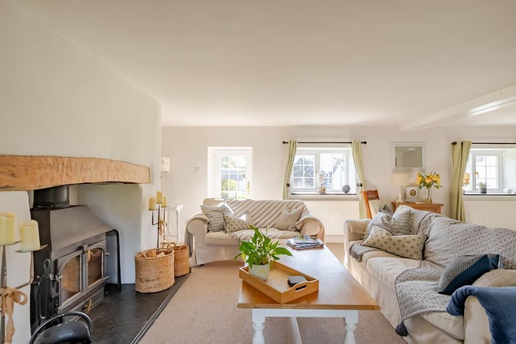 Rhos Y Bel Cottage Angelsey Llangadwaladr  Kültér fotó
